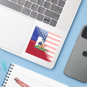 Haitis Amerikanische Flagge gestrichen | Halbhaiti Aufkleber (Laptop mit iPhone)