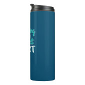 Häkelarbeit ist mein Kontaktsport Thermosbecher (Nach rechts gedreht)