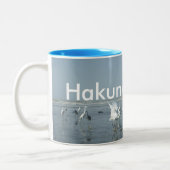 Hakuna Matata Flying Birds Design Inspiriert Zweifarbige Tasse (Links)