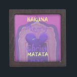 Hakuna Matata Merry Christmas Liebe Design.jpg Kiste<br><div class="desc">Hakuna Matata Frohe Weihnachts-Liebe Design. Schönes lila Farbdesign mit einem wunderschönen blauen Herz und einem Hauch von Glitzer im Hintergrund. Eine der besonderen neuesten Hakuna Matata Design diese wunderbare Weihnachtszeit und die phantastische wunderbare Saison. Teilen Sie die Liebe der Weihnachtszeit mit dieser personalisierten Hakuna Matata Original-Kunst für Ihre Ferienzeit. Es...</div>