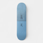 Halb Blau, Halb Nebel, Ihr Name und Text Skateboard (Vorne)