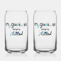 Halb gefülltes Glas