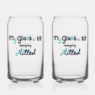 Halb gefülltes Glas