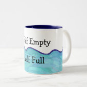 halb leer, halb volle Tasse (VorderseiteRechts)