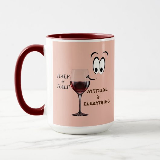 halb leer oder halb voll?  Höhe ist alles Tasse (Links)