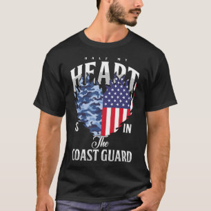 Halb mein Herz in der Küstenwache USA-Flagge Mari T-Shirt