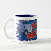 halb zurückgezogen zweifarbige tasse (Links)