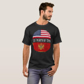 Halbamerikanische Halbmontenegrinische Flagge Mont T-Shirt (Vorne ganz)