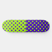 Halbblauer Green Polka Dots Design Skateboard (Horizontal)