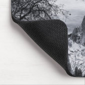 Halbe Haube dem Tal in des Winter-| Yosemite Mousepad (Ecke)