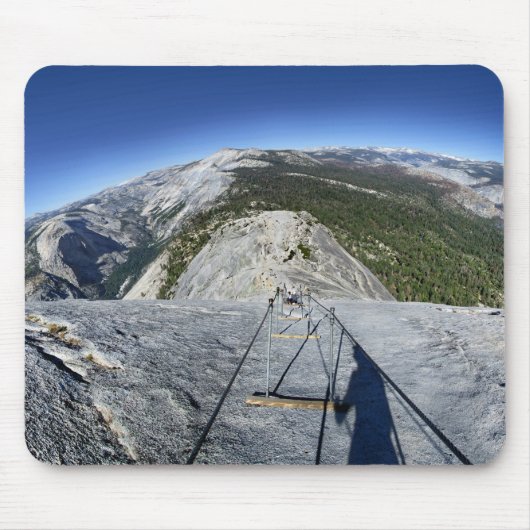 Halbe Kuppel mit Blick von den Kabeln herunter - Y Mousepad (Vorne)