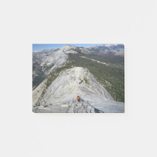 Halbe Kuppel mit Blick von den Kabeln herunter - Y Post-it Klebezettel