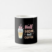 Halbe Mama, halber Kaffee, süßer Eiskaffee, Retro- Kaffeetasse (Mittel)
