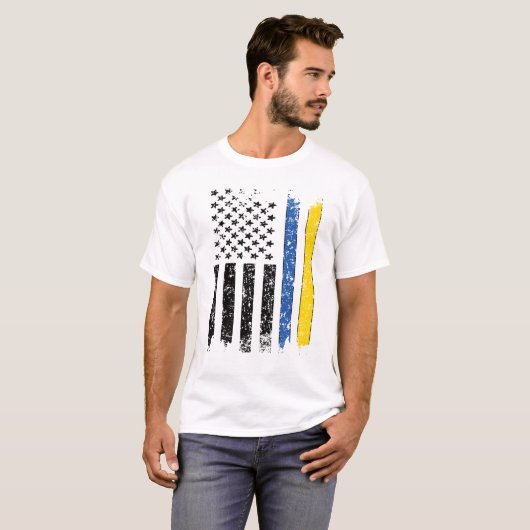 Halbe ukrainische Halbamerikanische Flagge Ukraine T-Shirt (Vorne ganz)