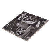 Halber Penny gefriert, "vom Straßen-Leben in Fliese (Seite)