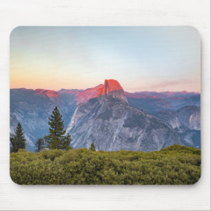 Halbes Yosemite Nationalpark der Hauben- Mousepad