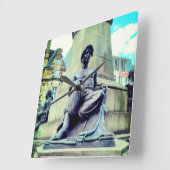 Halbgekleideter Mann Quadratische Wanduhr (Winkel)