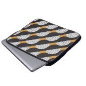 Halbkreise und Punkte, geometrisches Muster. Laptopschutzhülle (Vorne Knopf)