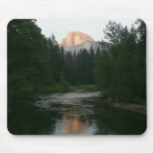 Halbkuppel Sonnenuntergang im Yosemite Nationalpar Mousepad