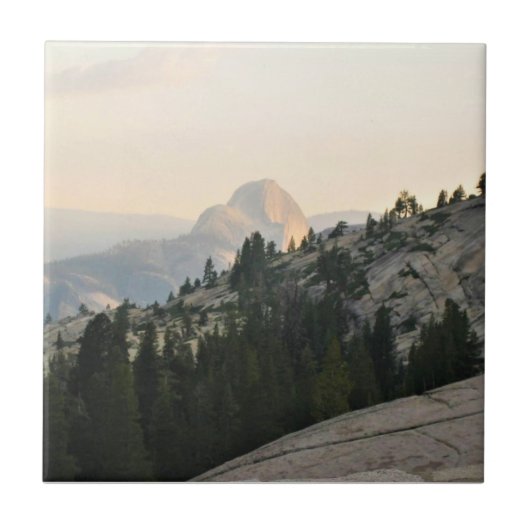Halbkuppel von Olmstead Point, Yosemite, CA Fliese (Vorderseite)