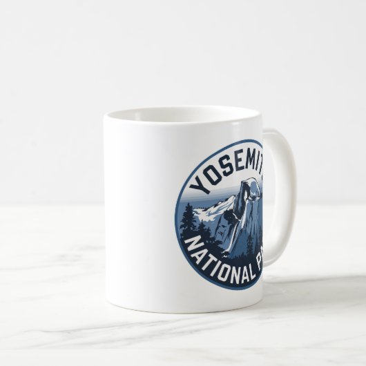 Halbkuppel Yosemite RundEmblem Kaffeetasse (VorderseiteRechts)