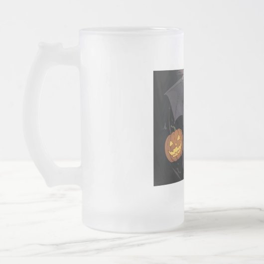 Halbmädchen Mattglas Bierglas (Links)