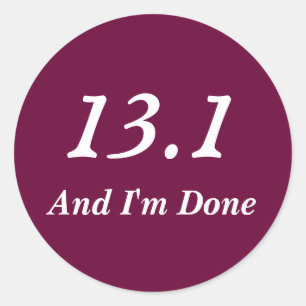 Halbmarathon-Läufer-Aufkleber 13,1 (Burgunder) Runder Aufkleber