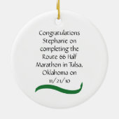 Halbmarathonläuferverzierung der Frau im Grünen Keramik Ornament (Hinten)