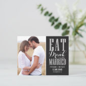 Halbpension essen, trinken und Save the Date Verhe Ankündigungspostkarte (Stehend Vorderseite)