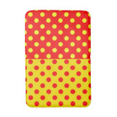Halbrotes Polka-Dots-Design Badematte (Vorderseite Vertikal)