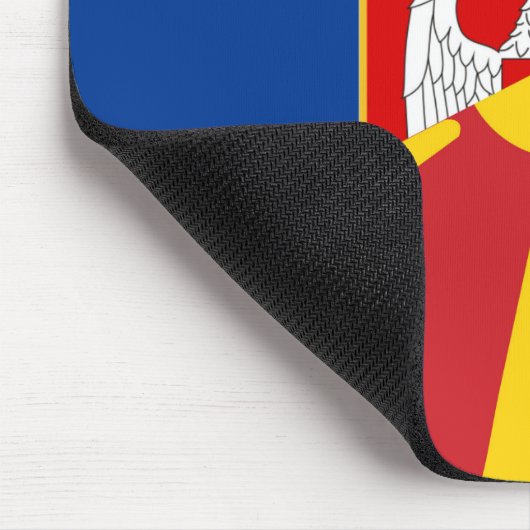 Halbsymbol für Serbia macedonia Mousepad (Ecke)