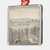 Haley Res, Bauernhof Silbernes Ornament (Links)