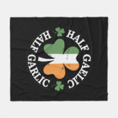 Half Gaelic Half Knolic Irish Italian St Patricks Fleecedecke (Vorderseite (Horizontal))