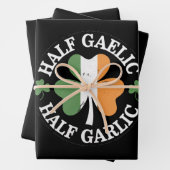 Half Gaelic Half Knolic Irish Italian St Patricks Geschenkpapier Set (Beispiel)
