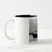 Half Moon Bay, Schleppnetzfischer im Zweifarbige Tasse (Links)