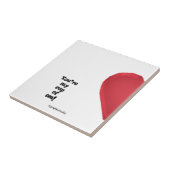 Hälfte rote Herz auf einer Fliese (Seite)