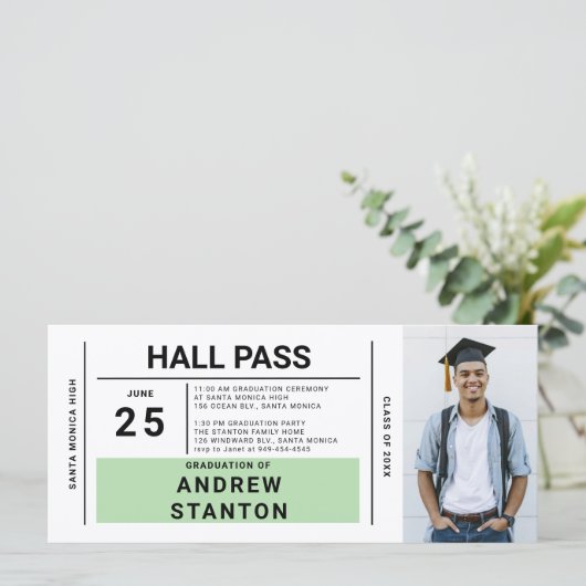 Hall Pass Grad Party Green High School Einladung (Stehend Vorderseite)