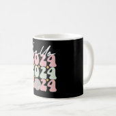 Hallo 2024 Groovy Happy New Year Christmas Kaffeetasse (VorderseiteRechts)