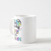 Hallo 4. Klasse Unordentliches Haar-Bun-Mädchen Zu Kaffeetasse (Vorderseite Links)