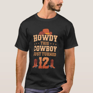 Hallo, dieser Cowboy ist gerade 12 Jugendliche sin T-Shirt