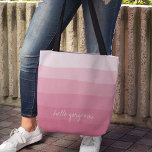 Hallo Gorgeous Pink Aquarellfarbe Streifen Tasche<br><div class="desc">Tragen Sie Ihr Wesentliches in mädchenhaftem Stil mit unserer dipfärben Ottagetasche mit schieren honeysuckle rosa Wasserfarbenstreifen für einen stilvollen Farbverlauf. Benutzerdefiniertes Textfeld erlaubt es Ihnen,  einen Namen,  ein Monogramm oder ein Sprichwort in weißem handgeschriebenem Schriftsatz hinzuzufügen oder den Beispieltext "Hello Gorgeous" behalten!</div>