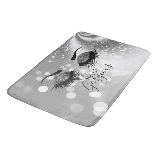 Hallo Gorgeous Silver Glitzer Eyes Badematte (Schrägansicht)