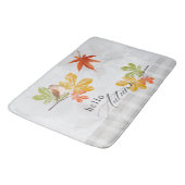 Hallo Herbst mit Bird und Herbstlauben Badematte (Schrägansicht)