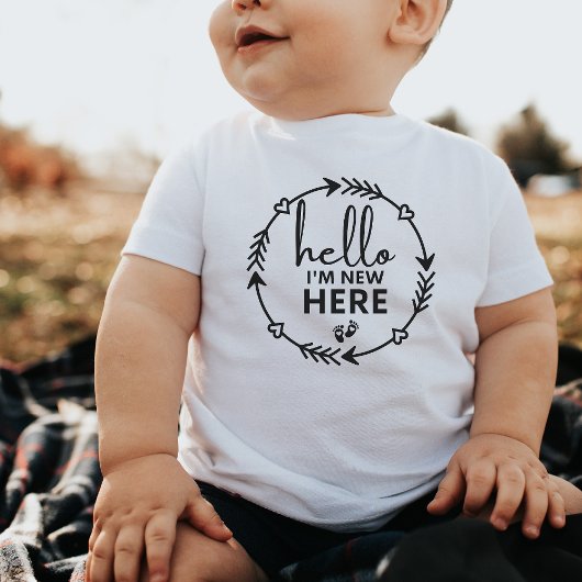 Hallo Ich bin New Here Baby Announcement Geschenk  Baby Strampler