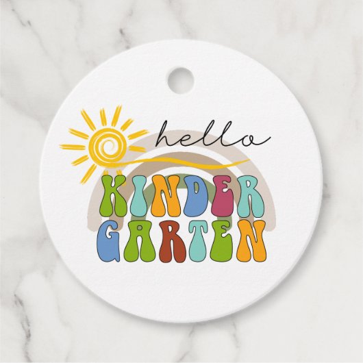 Hallo Kindergarten für Jungs und Mädchen Baby Geschenkanhänger (Vorderseite)