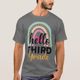 Hallo Niedliche Regenbogenmädchen der dritten Klas T-Shirt