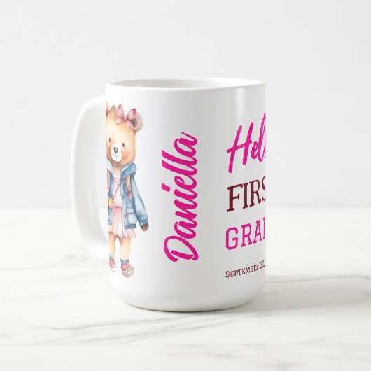 Hallo niedlicher Teddybär der ersten Klasse in der Kaffeetasse (Vorderseite Links)