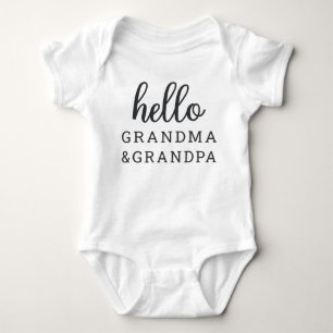 Hallo Oma und Opa Schwangerschaftsankündigung Baby Strampler