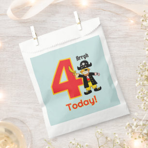 Hallo süßer Piratenjunge zum 4. Geburtstag  Geschenktütchen