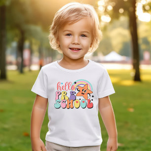 Hallo Vorschule Retro Erster Tag Regenbogen und St Kleinkind T-shirt